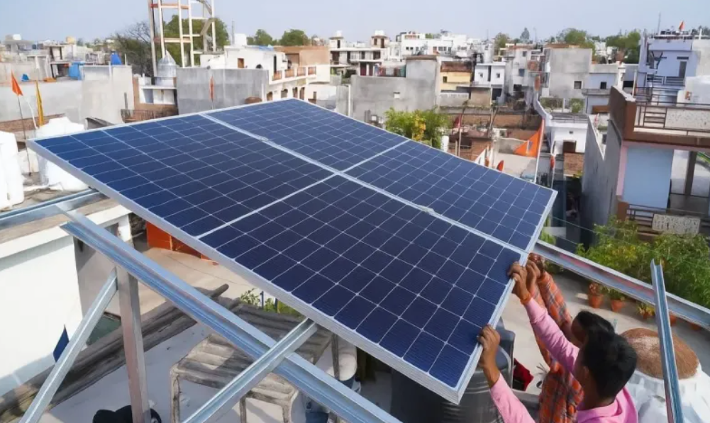 जयपुर में अब बिना छत के भी मिलेगी सोलर पैनल की सस्ती बिजली 