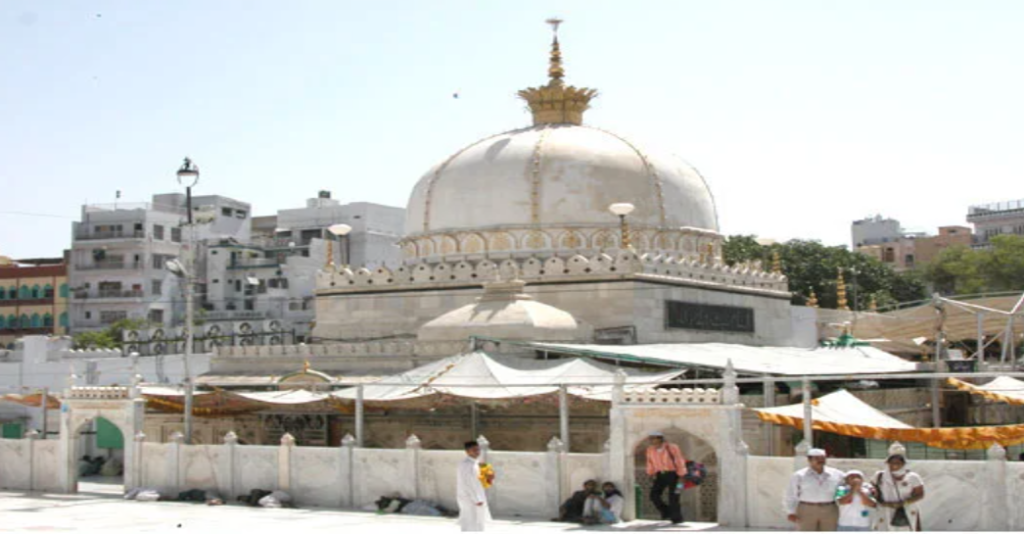 अजमेर दरगाह विवाद: वकीलों की हड़ताल के चलते टली सुनवाई, अब 2026 में होगी अगली पेशी