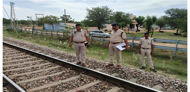 शादीशुदा युवक और 19 वर्षीय प्रेमिका का दर्दनाक अंत! जयपुर-दिल्ली रेलवे ट्रैक पर ट्रेन के आगे कूदे प्रेमी युगल; 3 साल से चल रहा था प्रेम प्रसंग